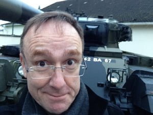 tank-selfie